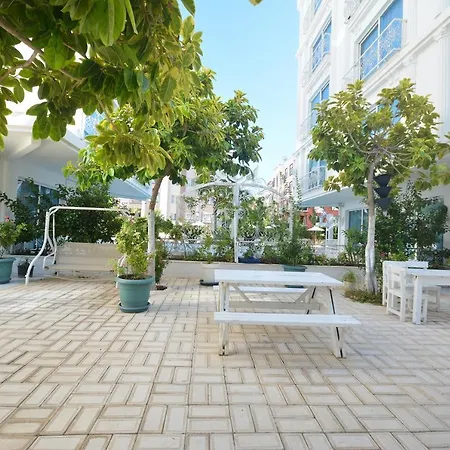 Hotel apartamentowy Hun Club 2*
