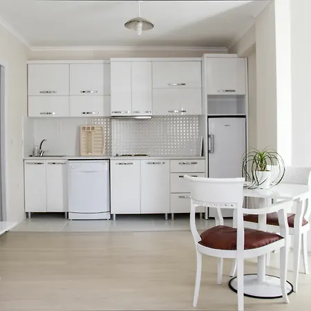 Hun Club Hotel apartamentowy 2*